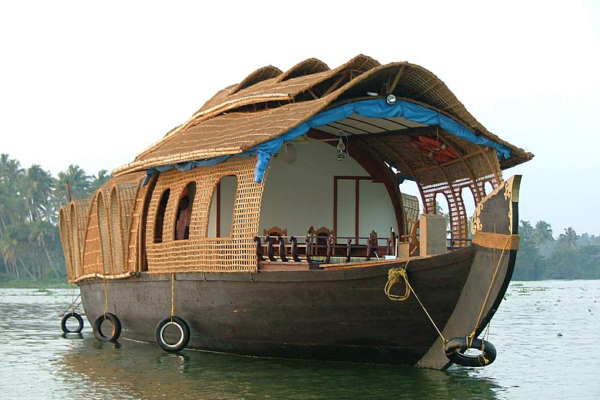 Image of houseboat in Kerala backwaters
